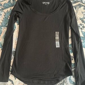 Mudd Women's Classic Black Long Sleeve Tee